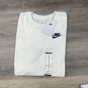 NEW Nike Sportswear Essentials Women Club T-Shirt Size XS DX7902-100 White Read